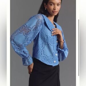Maeve Long-Sleeve Collared Flower-Button Lace Blouse- med